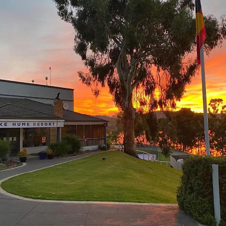 Lake Hume Resort Экстерьер фото